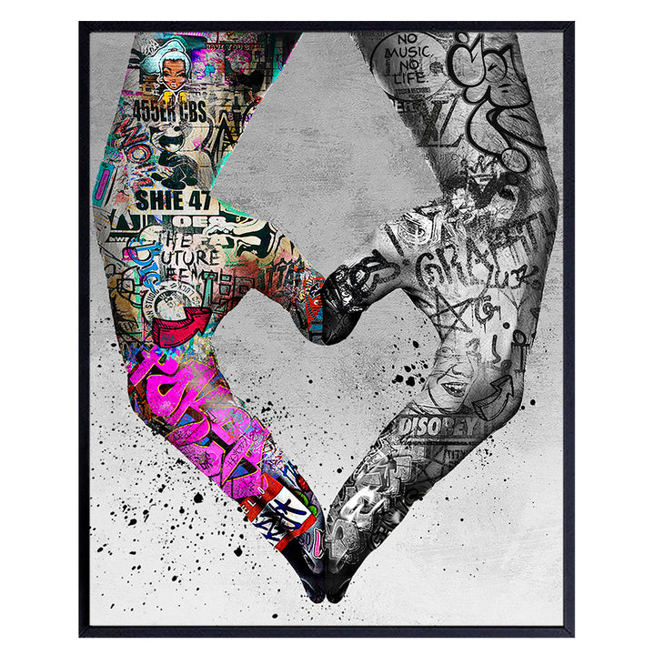 Hand heart Love Wall Art - Graffiti Wall Art - Banksy Wall Art & Decor - Heart Decor - Bedroom Wall Decor Living room Aesthetic - Urban Home Decor for Women - Wedding Gifts - Anniversary Gifts