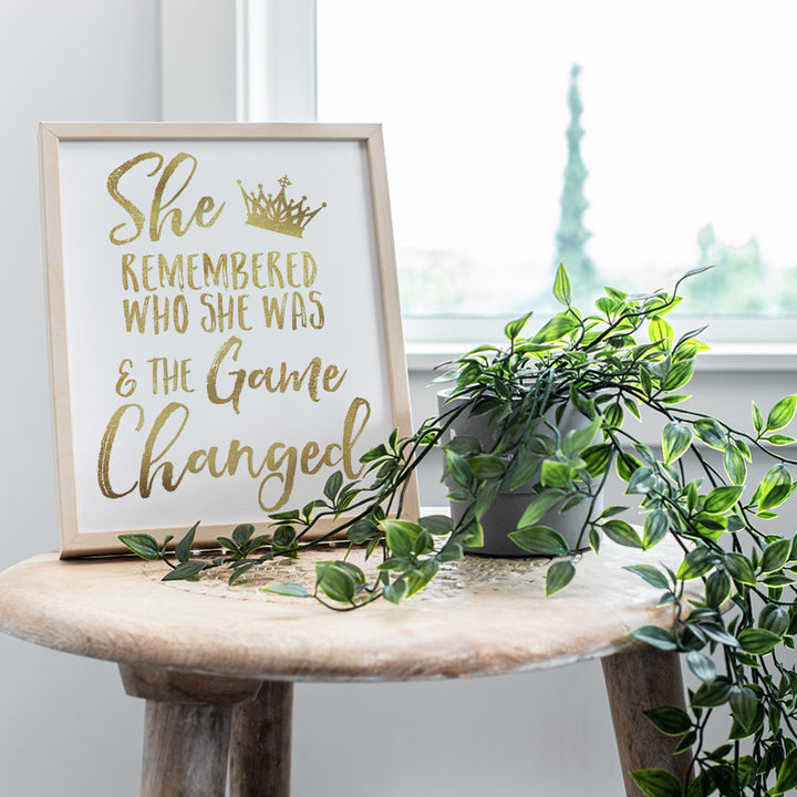 Inspirational Wall Art & Decor for Women, Teen Girls - She Remembered Who She Was And the Game Changed - Motivational Positive Quotes Sayings - Uplifting Encouragement Gifts - Uplifting Posters