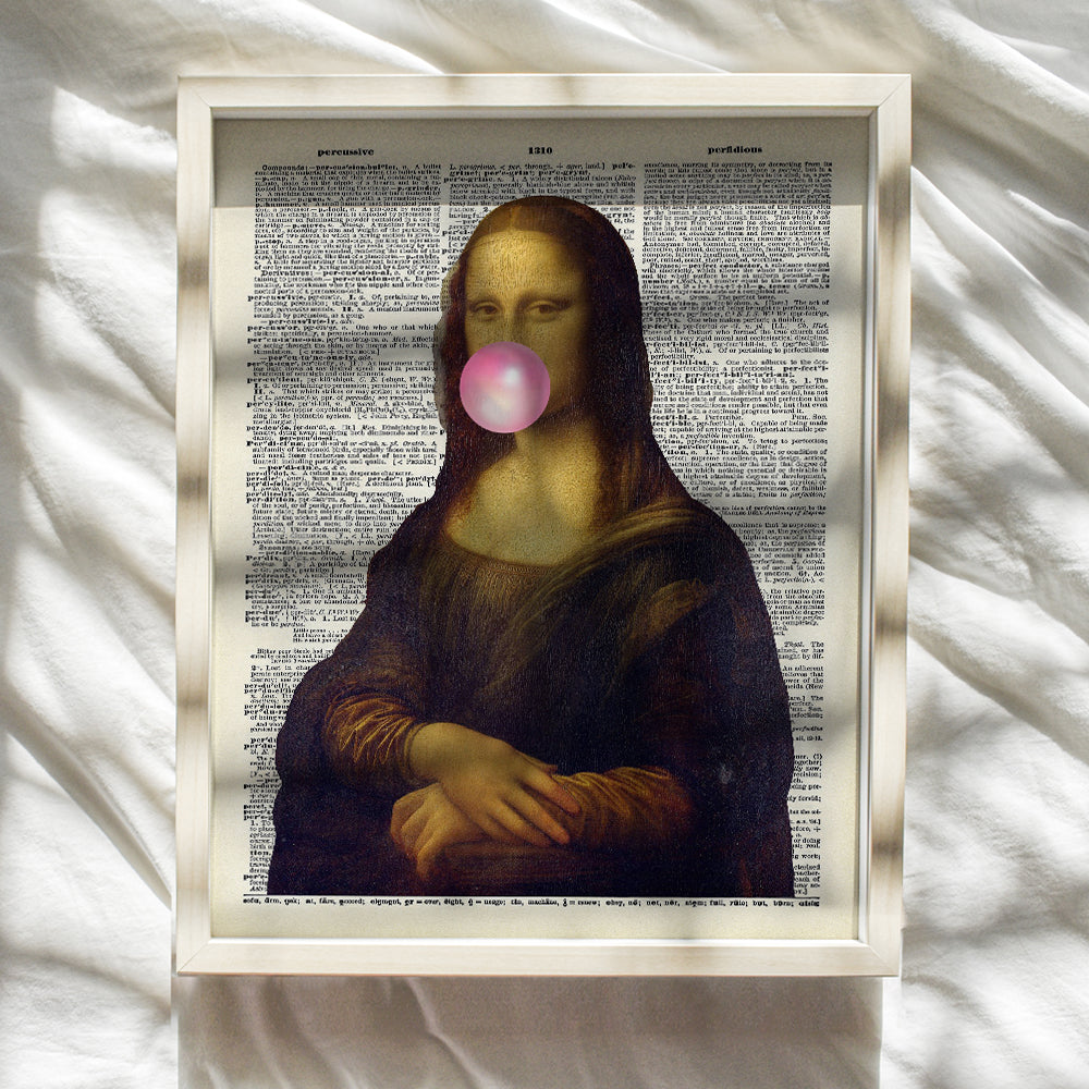 Mona Lisa Bubble Gum Art - Bedroom, Living room Wall Decor - Trendy Preppy Room Decorations, Home Decor - Great Gift Idea - Funny Wall Art Poster - Leonardo DaVinci Dictionary Art - UNFRAMED