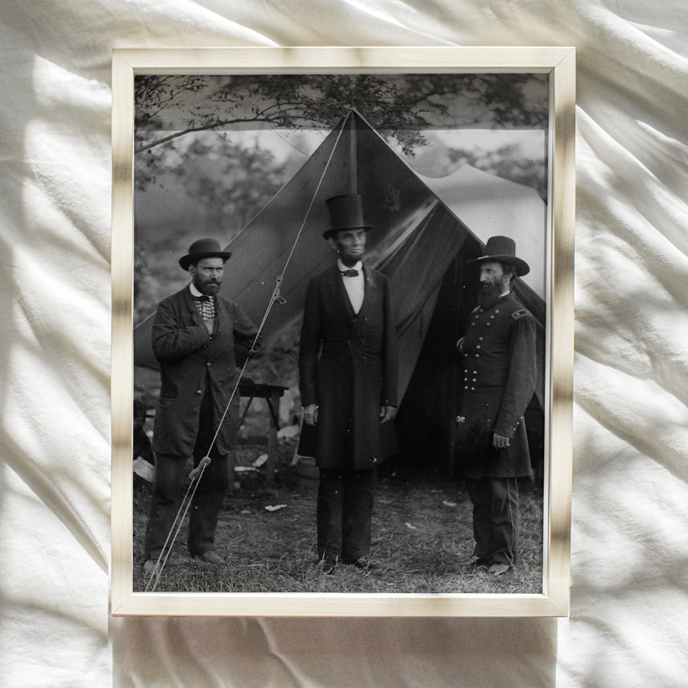 President Abraham Abe Lincoln Vintage Civil War Photo - American Patriotic Wall Art Home Decor, Living Room, Office Picture - Unique Gift for United States USA Patriot, Men, Women, Republican