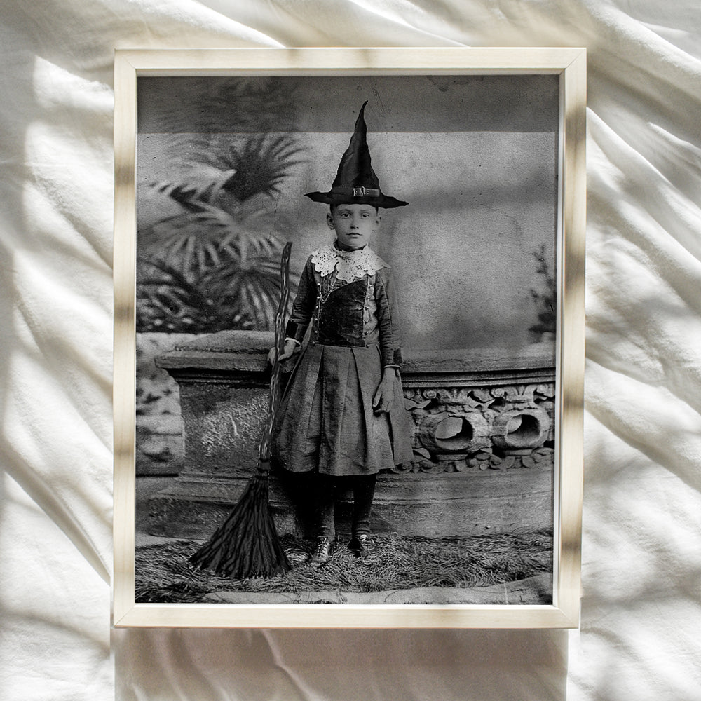 Witchy Wall Art & Decor - Witch Room Decor - Wiccan Decor - Pagan Gifts - Gothic Wall Art - Goth Room Decor - Witchcraft - Wicca Halloween Decor - Creepy Scary Vintage Picture Photo - Black Magic