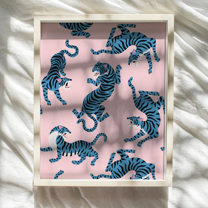 Preppy Cute Aesthetic Room Decor - Cute Cat Wall Decor for Women, Woman, Girls - 60s 70s VSCO Room Decor for Wall Collage Kit - Pop art College Dorm Room Decor - Minimalist Boho-chic Tiger Wall Decor