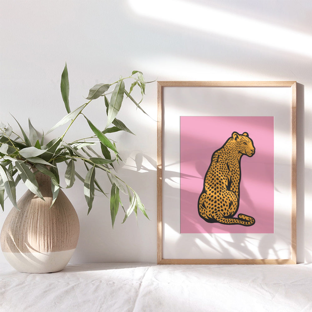 Leopard Pop art Wall Decor for Women - Cheetah Print Wall Decor - Chic Retro Wall Decor - Trendy Mid Century Modern Wall Art - Cute Aesthetic Teen Room Decor - Preppy Wall ArtGirls Bedroom Decor