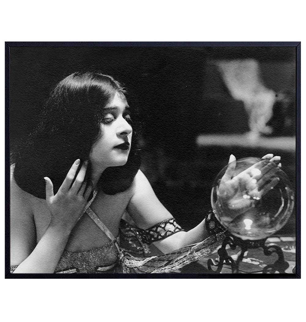 Crystal Ball Fortune Teller Psychic Photo - Goth Wall Art - Vintage Hollywood Horror Movies Poster - Wicca, Wiccan, Occult, Black Magic, Pagan Gifts - Gothic Home Decor - Creepy Picture