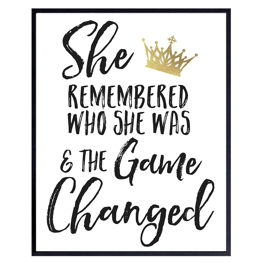 Motivation Quotes Wall Art - Inspirational Wall Decor for Women - positive Quotes - Courage Gifts for Teen Girls - Self-Love, Personal Growth - She Remembered Who She Was And the Game Changed